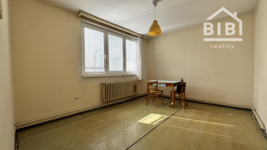 PREDAJ 2-izbový byt - Banka
