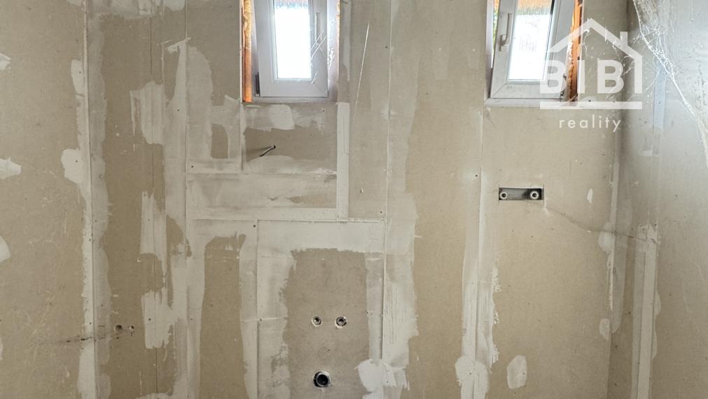 PREDAJ Rozostavaná chata Striebornica