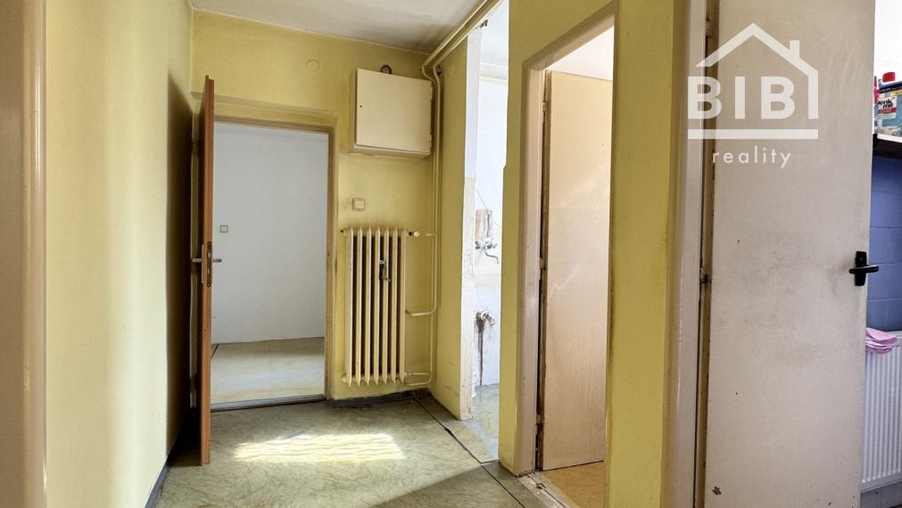 PREDAJ 2-izbový byt - Banka