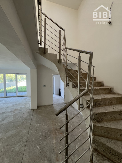 PREDAJ 5 izbový byt, Čachtice, novostavba, 181 m2