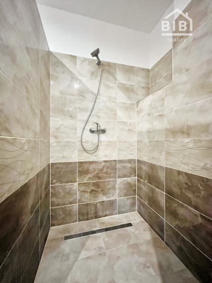 PREDAJ priestranný 4-izbový byt Pieštany - Nálepkova