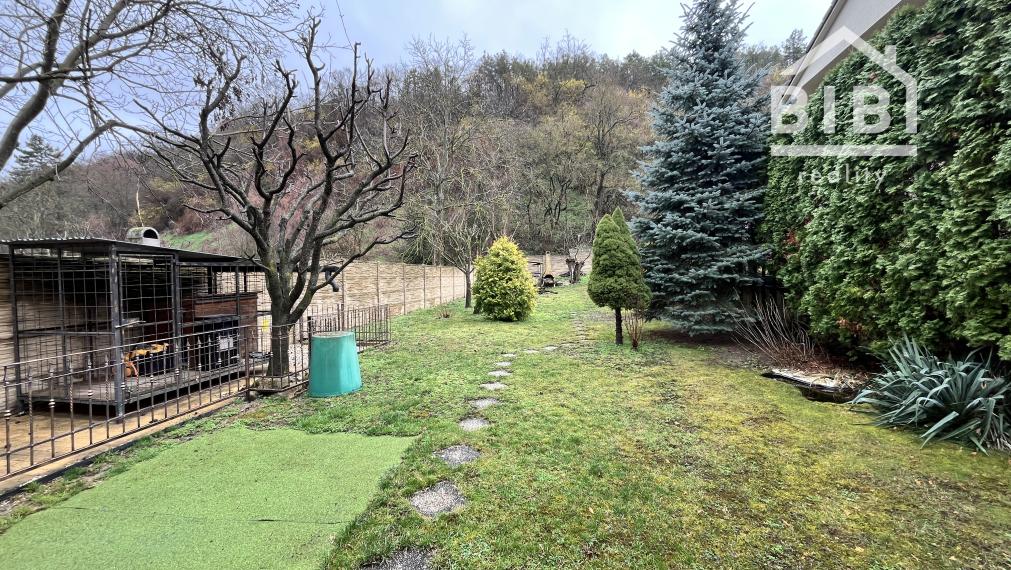 PREDAJ priestranný 4-izbový rodinný dom, Sokolovce