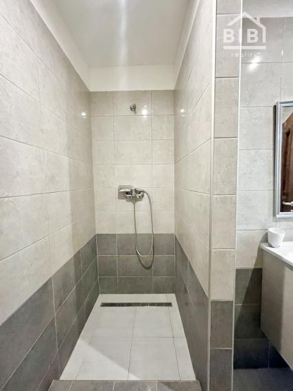 PREDAJ priestranný 4-izbový byt Pieštany - Nálepkova