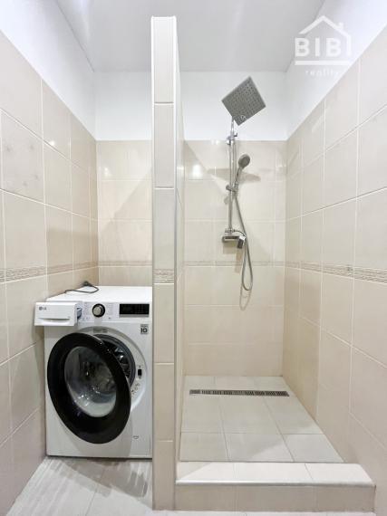 PREDAJ priestranný 4-izbový byt Pieštany - Nálepkova