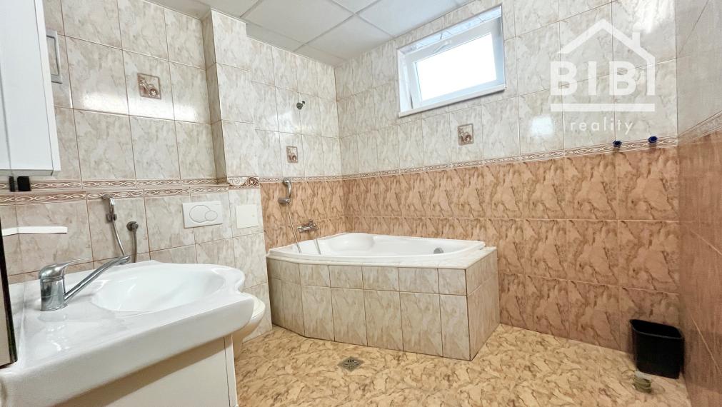 PREDAJ 7-izbový rodinný dom Piešťany - Floreát