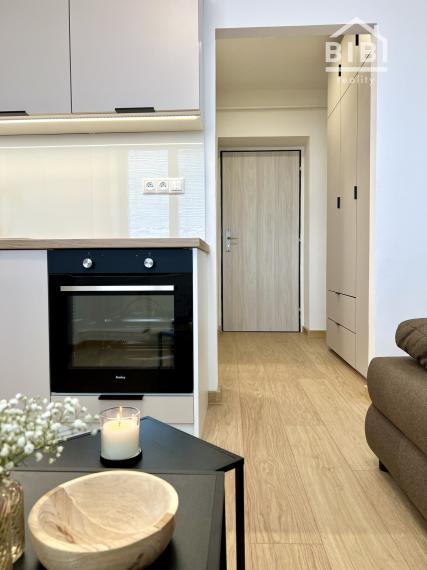 *REZERVOVANÉ*Exkluzívny byt, garsónka NMnV so záhradkou, kompletná rek.