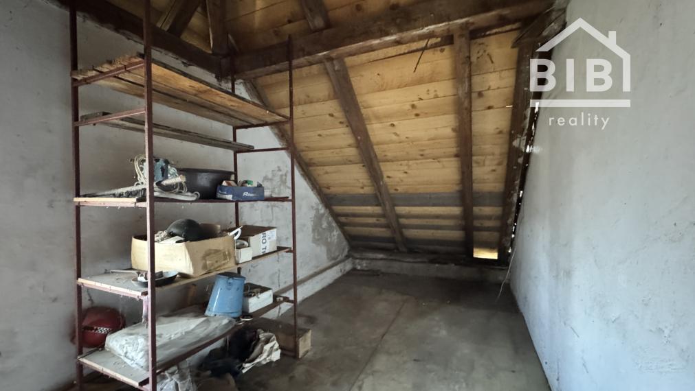 REZERVOVANÉ PREDAJ starší rodinný dom Vrbovce