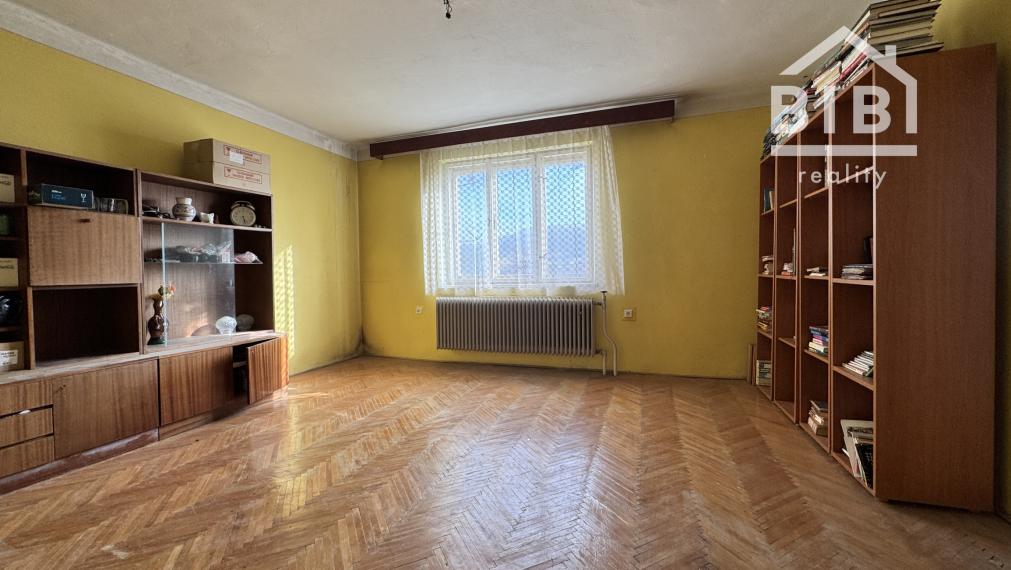 REZERVOVANÉ PREDAJ starší rodinný dom Vrbovce