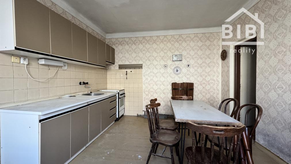 REZERVOVANÉ PREDAJ starší rodinný dom Vrbovce