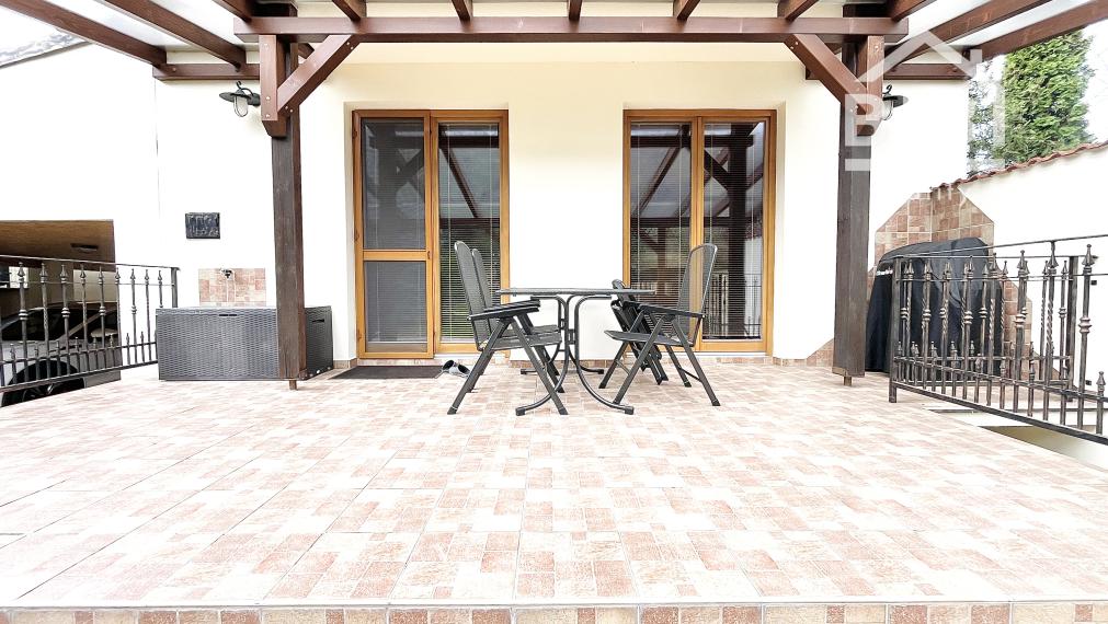 PREDAJ priestranný 4-izbový rodinný dom, Sokolovce