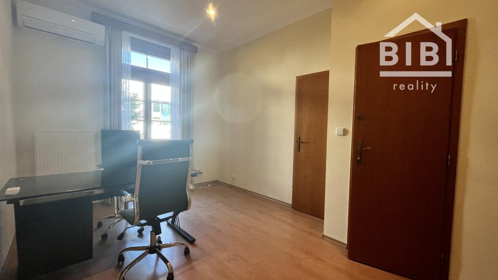 PRENÁJOM Kancelárske priestory, Piešťany - centrum