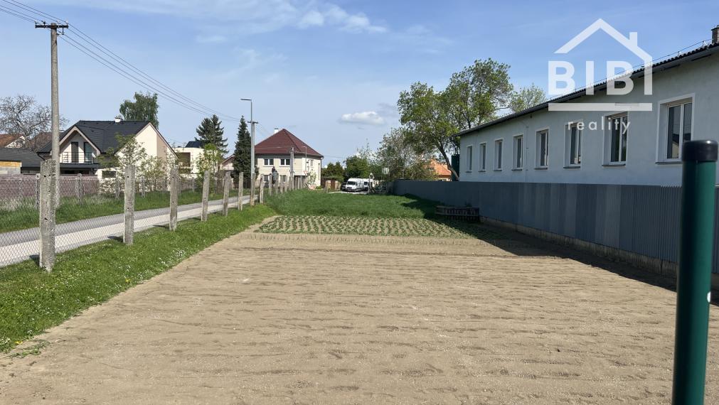 PREDAJ pozemok Drahovce