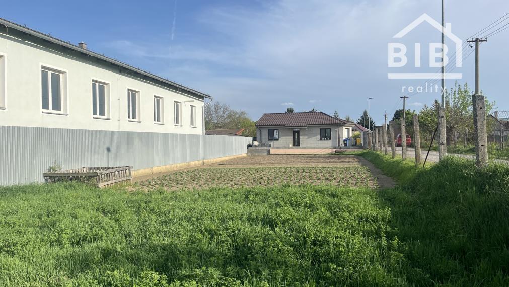 PREDAJ pozemok Drahovce