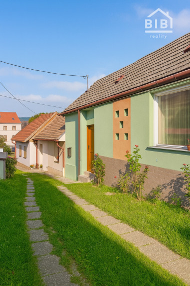 PREDAJ rodinný dom Brezová pod Bradlom