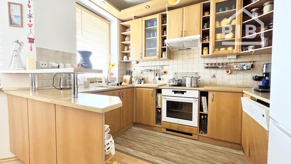 PREDAJ priestranný 4-izbový rodinný dom, Sokolovce