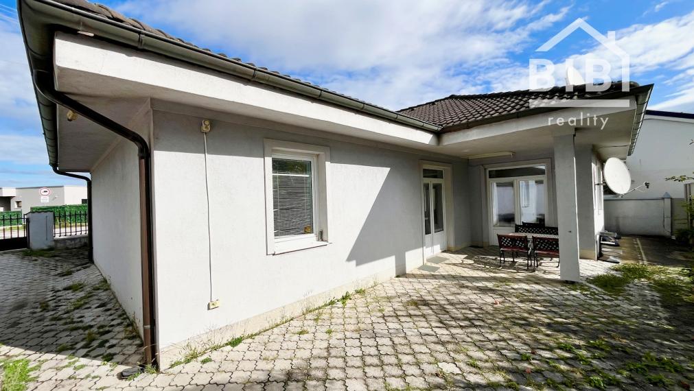 PREDAJ rodinný dom Banka