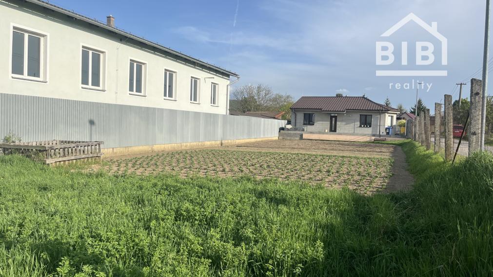 PREDAJ pozemok Drahovce