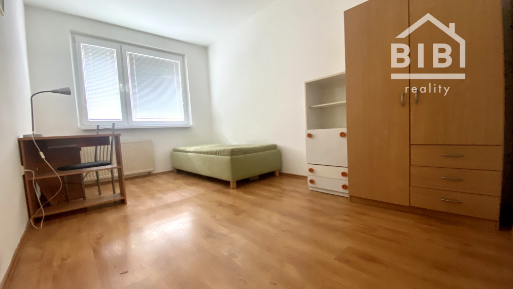 REZERVOVANÝ veľký 3izb byt, Bratislava, Dlhé Diely, ul. Beniakova