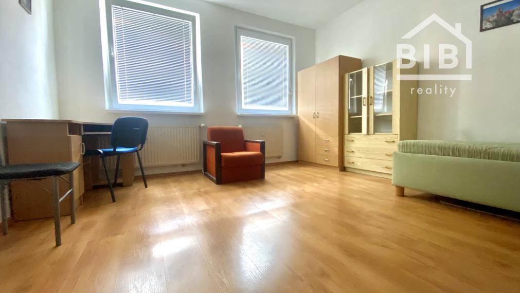 PREDAJ veľký 3izb byt, Bratislava, Dlhé Diely, ul. Beniakova