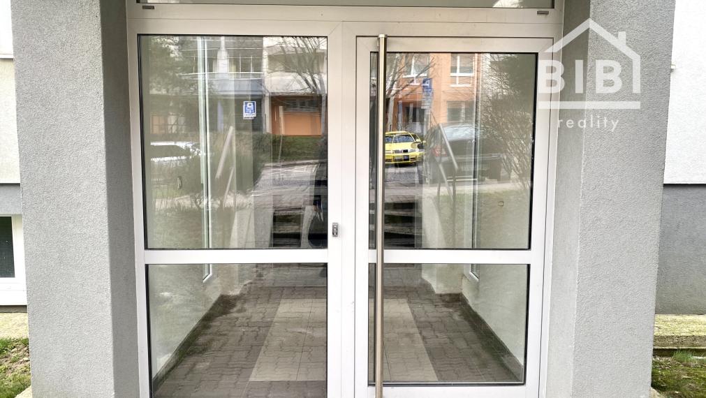 PREDAJ veľký 3izb byt, Bratislava, Dlhé Diely, ul. Beniakova