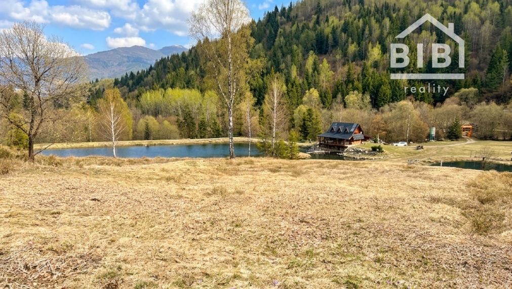 PREDAJ Chata s jazerom a pozemkami 121 000 m2