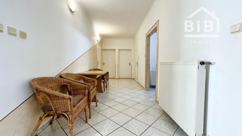 PREDAJ rodinný dom Banka