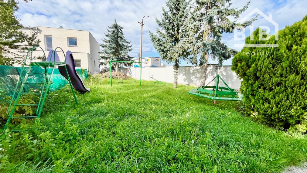 PREDAJ rodinný dom Banka