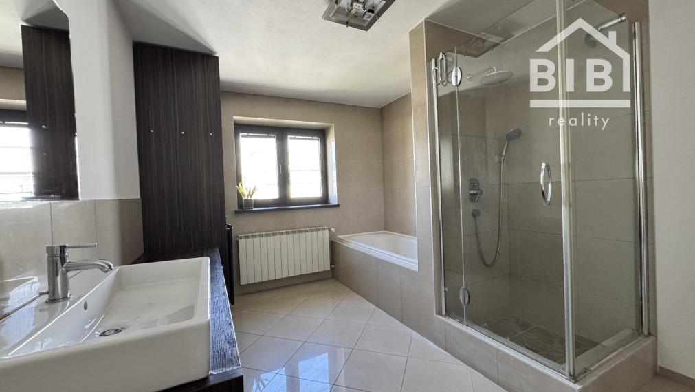 PRENÁJOM veľkometrážny 2-izbový byt Piešťany - Centrum