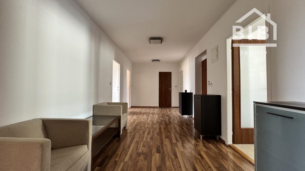 PRENÁJOM veľkometrážny 2-izbový byt Piešťany - Centrum