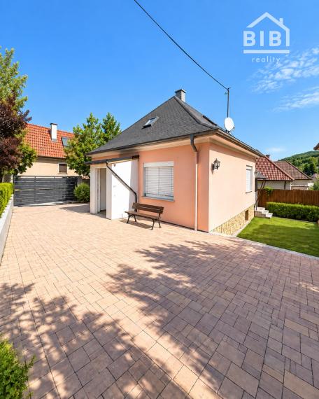PREDAJ rodinný dom Banka