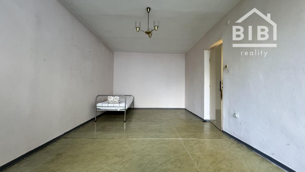 PREDAJ 2-izbový byt - Banka