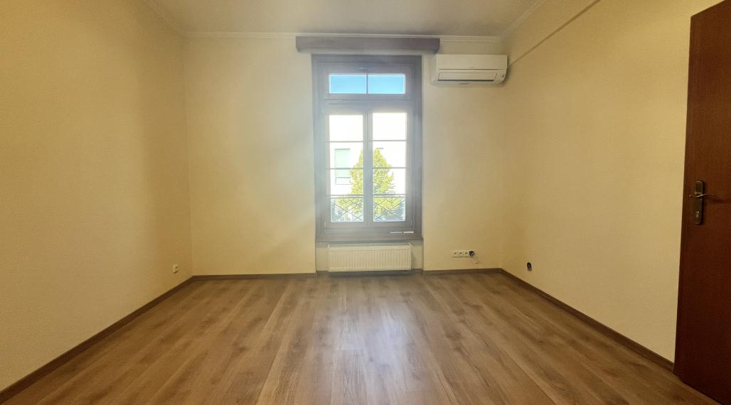 PRENÁJOM Kancelárske priestory, Piešťany - centrum