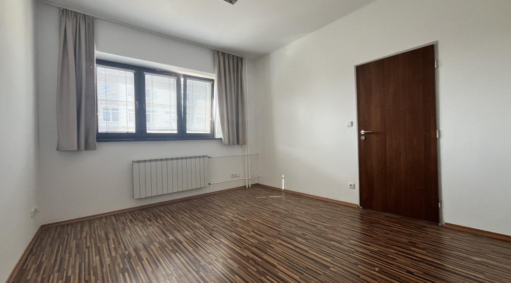 PRENÁJOM kancelária, Piešťany - Kukučínova