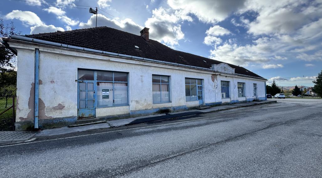 PREDAJ komerčný objekt Vrbovce