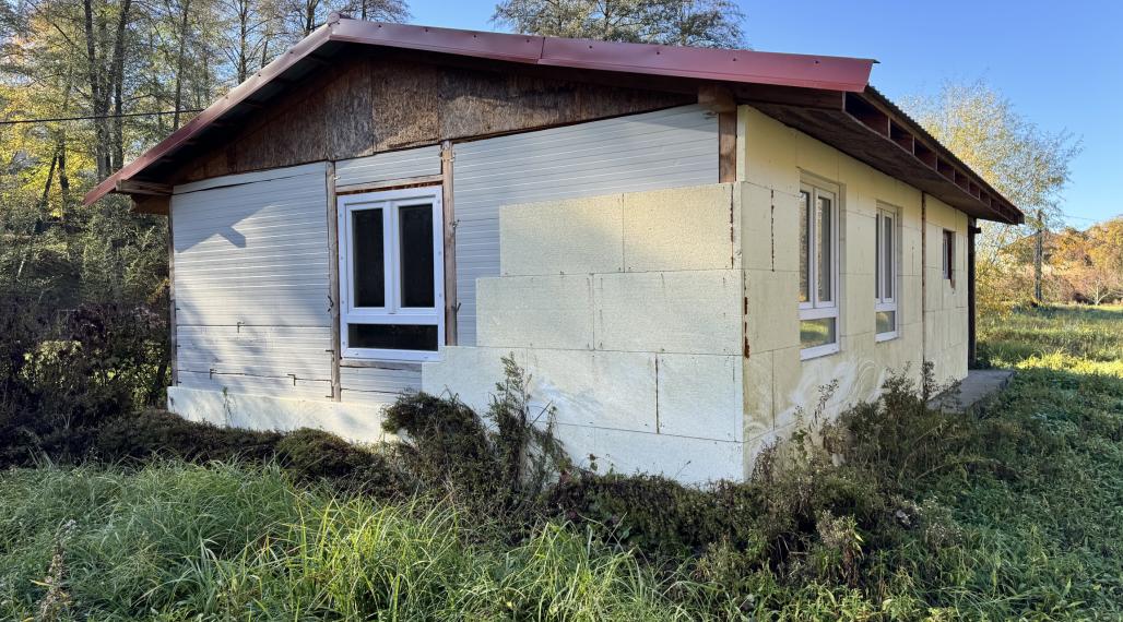 PREDAJ Rozostavaná chata Striebornica