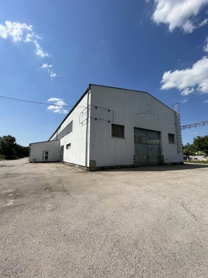 PREDAJ Priemyselný objekt, Vrbové