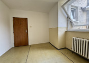 PREDAJ 2-izbový byt - Banka - fotografia 7