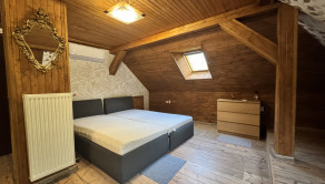 PREDAJ rodinný dom Banka - fotografia 12