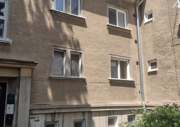 PREDAJ 1i byt, Nitra centrum, ul. Spojovacia, pôvodný stav