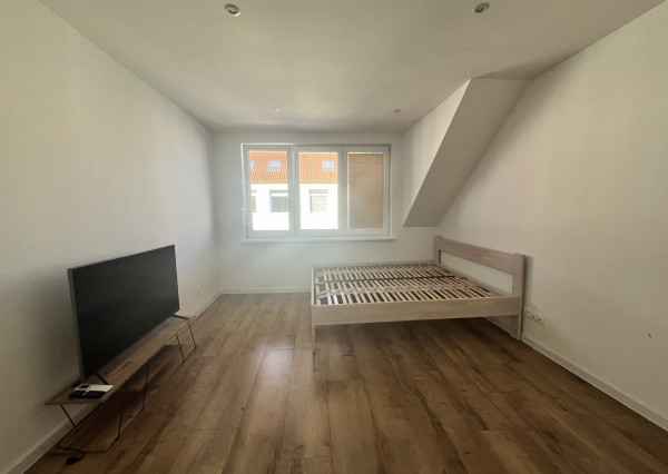 PRENÁJOM 2-izbový byt Piešťany - centrum