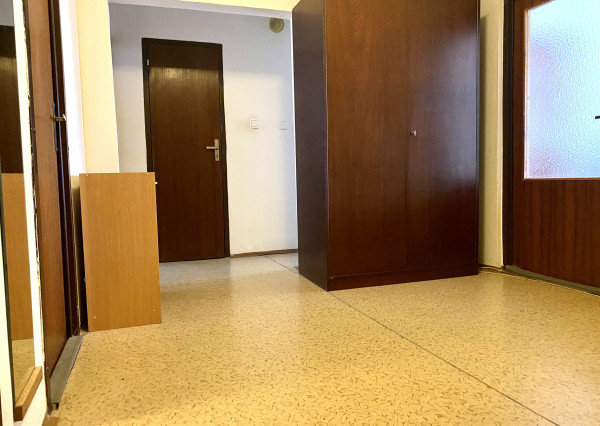 PRENÁJOM veľký 3i byt Bratislava, Karlova Ves, ul. Beniakova