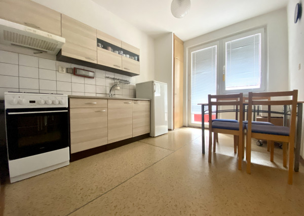 PRENÁJOM veľký 3i byt Bratislava, Karlova Ves, ul. Beniakova