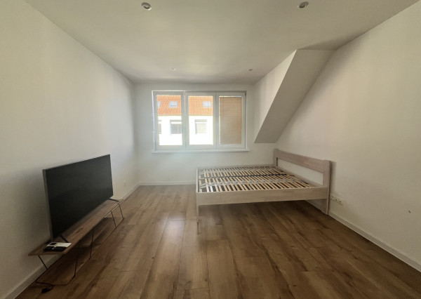 PRENÁJOM 2-izbový byt Piešťany - centrum