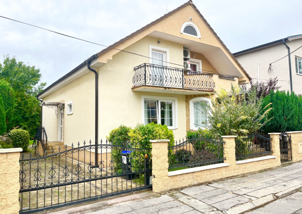 PREDAJ 7-izbový rodinný dom Piešťany - Floreát