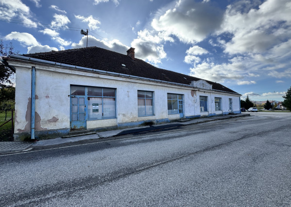 PREDAJ komerčný objekt Vrbovce