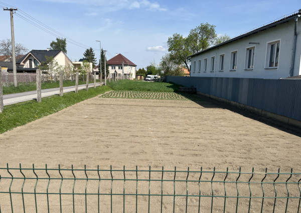 PREDAJ pozemok Drahovce