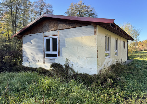 PREDAJ Rozostavaná chata Striebornica