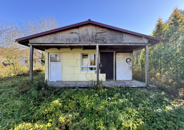 PREDAJ Rozostavaná chata Striebornica