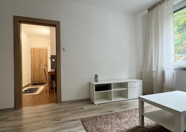 PRENÁJOM 1-izbový byt, Piešťany - Teplická