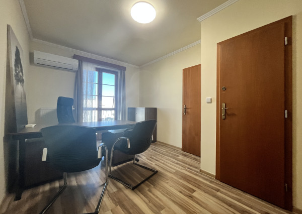 PRENÁJOM Kancelárske priestory, Piešťany - centrum